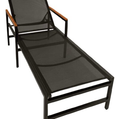 Espreguiçadeira Berlim/Tela Sling detalhe madeira no braço (opcional)